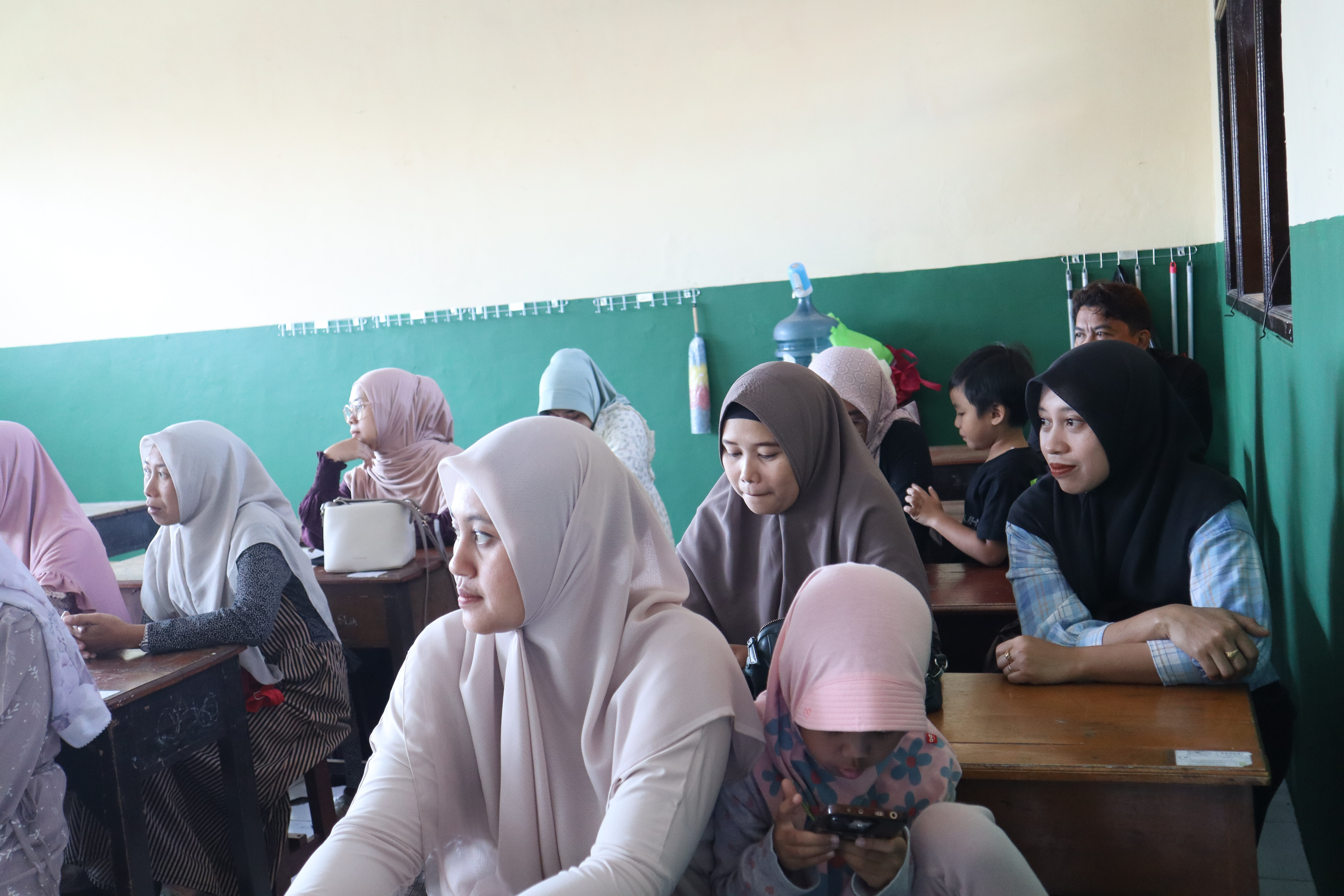 Dokumentasi Istighosah dan Do\\\'a Bersama Guru dan Wali Murid Tahun Ajaran 2026 2027